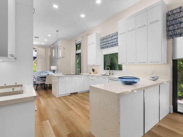 16125 Villa Vizcaya Place, Delray Beach FL 33446