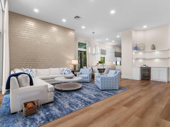 16125 Villa Vizcaya Place, Delray Beach FL 33446