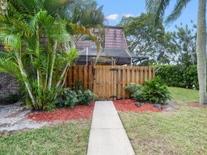 7690 Courtyard Run W, Boca Raton FL 33433