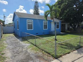 812 Selkirk Street, West Palm Beach FL 33405