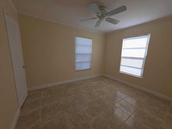 812 Selkirk Street, West Palm Beach FL 33405