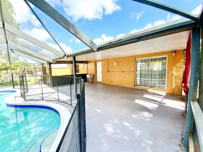 406 SW 80th Ter, North Lauderdale FL 33068