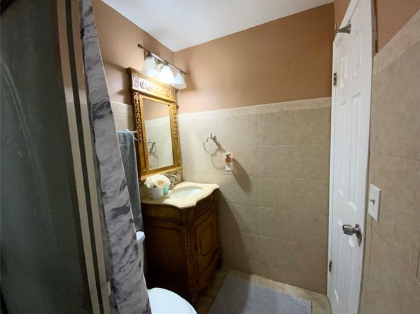 406 SW 80th Ter, North Lauderdale FL 33068