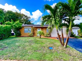 406 SW 80th Ter, North Lauderdale FL 33068