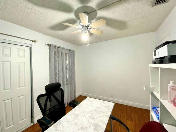 406 SW 80th Ter, North Lauderdale FL 33068