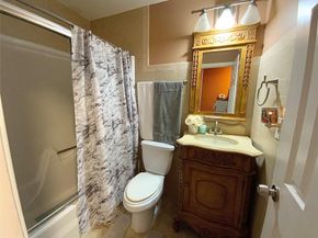 406 SW 80th Ter, North Lauderdale FL 33068