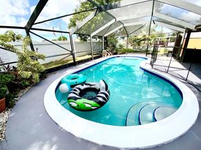 406 SW 80th Ter, North Lauderdale FL 33068