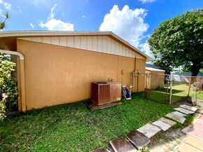 406 SW 80th Ter, North Lauderdale FL 33068