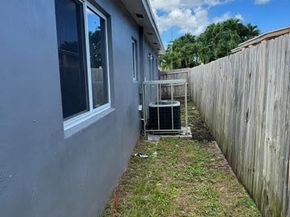 818 Avenue U, Riviera Beach FL 33404