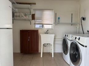 818 Avenue U, Riviera Beach FL 33404
