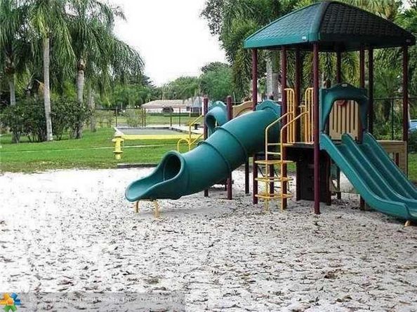 3249 Carambola Cir 3249, Coconut Creek FL 33066