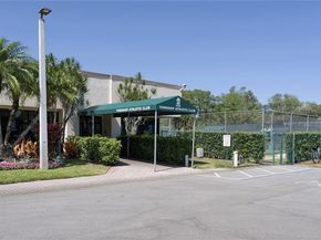 3249 Carambola Cir 3249, Coconut Creek FL 33066