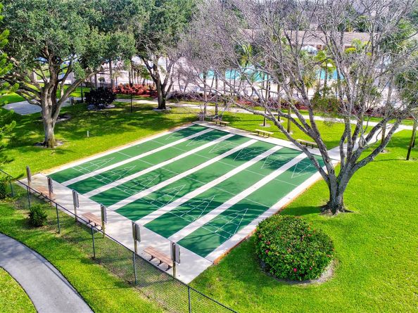 3249 Carambola Cir 3249, Coconut Creek FL 33066