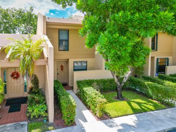 1424 NW 97th Ter