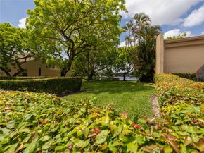 1424 NW 97th Ter 280, Hollywood FL 33024