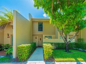 1424 NW 97th Ter 280, Hollywood FL 33024