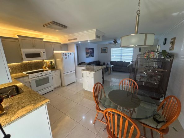 5954 Longbow Ln Lane Apt 5, West Palm Beach FL 33415