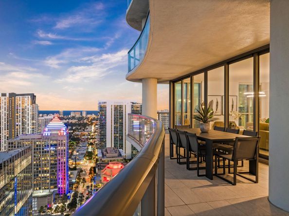 100 E Las Olas Blvd 4001, Fort Lauderdale FL 33301