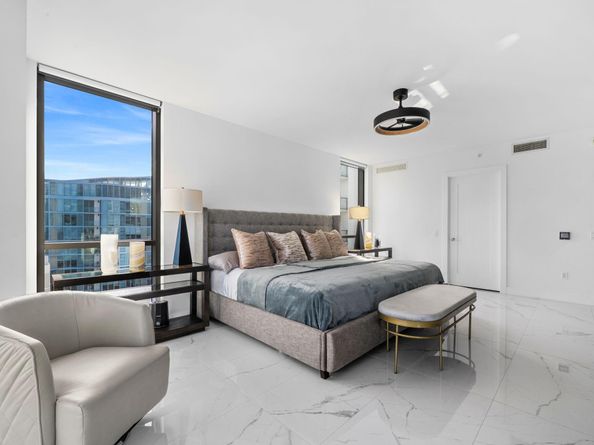 100 E Las Olas Blvd 4001, Fort Lauderdale FL 33301