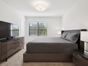 180 SE 5th Ct, Deerfield Beach FL 33441