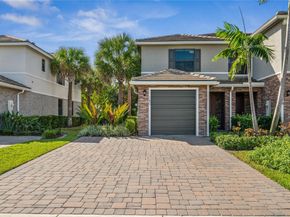 180 SE 5th Ct, Deerfield Beach FL 33441