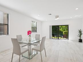 180 SE 5th Ct, Deerfield Beach FL 33441