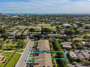 180 SE 5th Ct, Deerfield Beach FL 33441