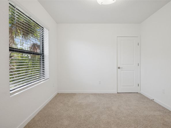 180 SE 5th Ct, Deerfield Beach FL 33441