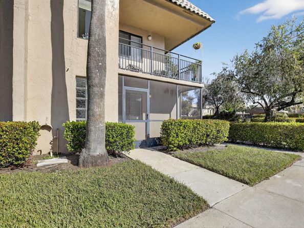 380 Racquet Club Road 106, Weston FL 33326
