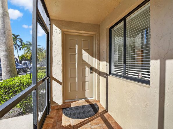 380 Racquet Club Road 106, Weston FL 33326
