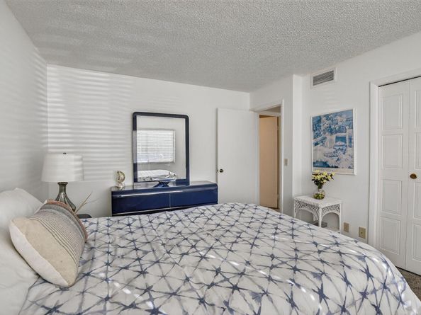 380 Racquet Club Road 106, Weston FL 33326