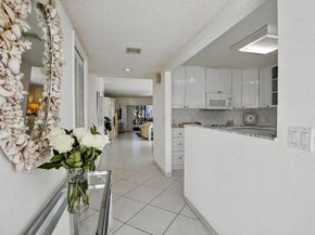 380 Racquet Club Road 106, Weston FL 33326