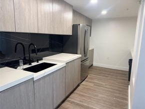 100 N Federal Hwy 1226, Fort Lauderdale FL 33301