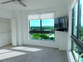 100 N Federal Hwy 1226, Fort Lauderdale FL 33301