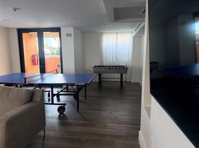 100 N Federal Hwy 1226, Fort Lauderdale FL 33301