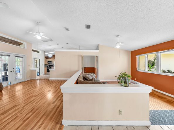 4377 NW 88th Terrace, Coral Springs FL 33065