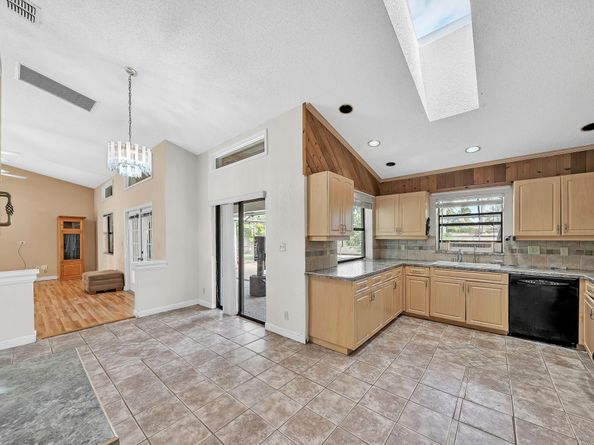 4377 NW 88th Terrace, Coral Springs FL 33065