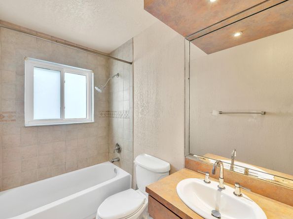 4377 NW 88th Terrace, Coral Springs FL 33065