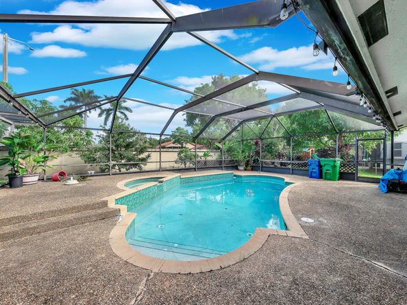 4377 NW 88th Terrace, Coral Springs FL 33065