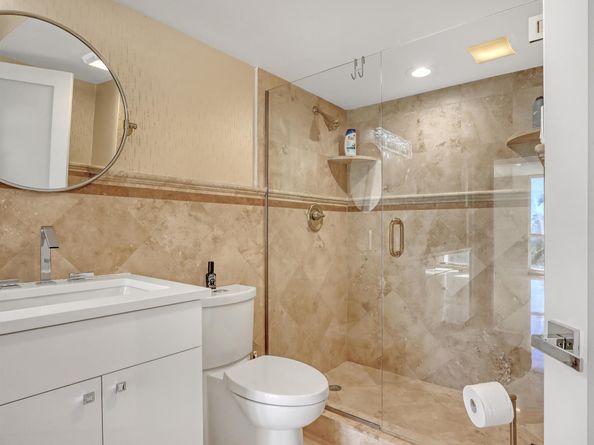 5380 N Ocean Drive 3b, Riviera Beach FL 33404