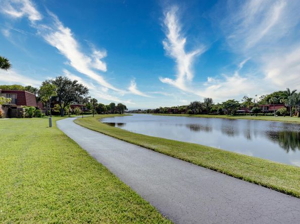 8200 Thames Boulevard C, Boca Raton FL 33433