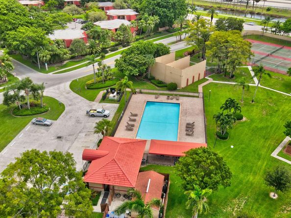 8200 Thames Boulevard C, Boca Raton FL 33433