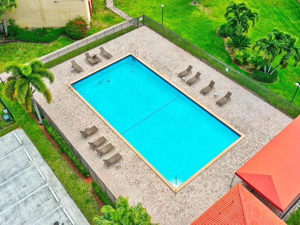 8200 Thames Boulevard C, Boca Raton FL 33433