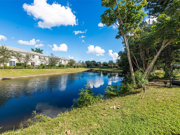 3575 Broken Woods Dr 303, Coral Springs FL 33065