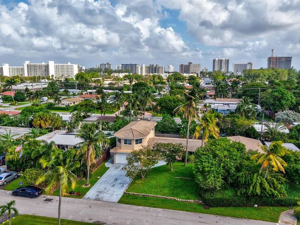 1300 NE 26th Avenue NE, Pompano Beach FL 33062