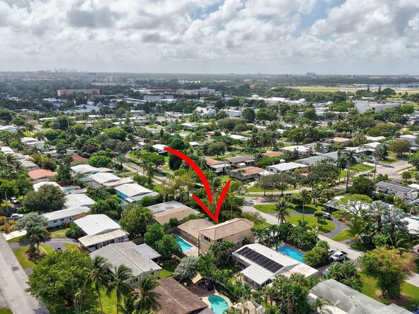 1300 NE 26th Avenue NE, Pompano Beach FL 33062