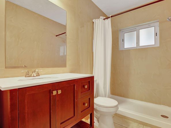 1300 NE 26th Avenue NE, Pompano Beach FL 33062