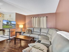 9132 SW 20th St B, Boca Raton FL 33428