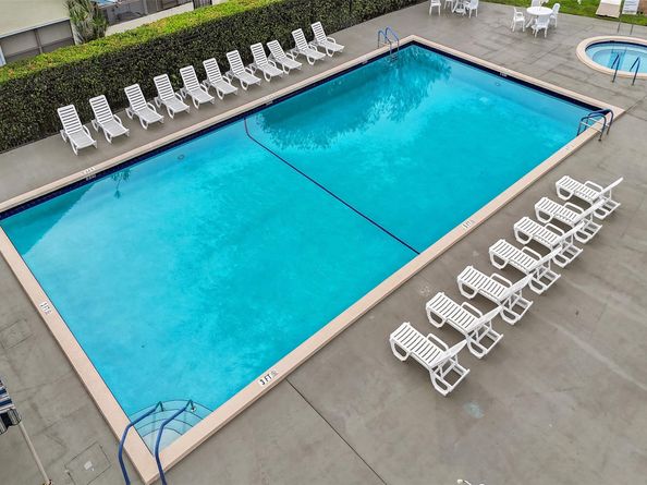 9132 SW 20th St B, Boca Raton FL 33428