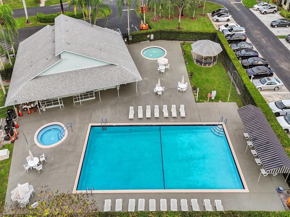 9132 SW 20th St B, Boca Raton FL 33428